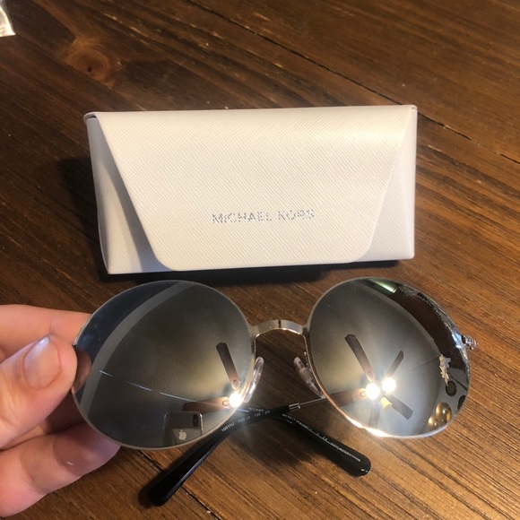 Michael Kors Sunglasses Kendall II Round Rimless - Picture 7 of 7